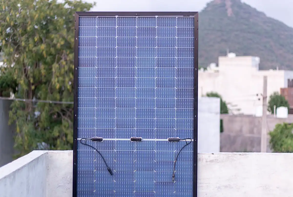 Panneaux solaires noirs pour chauffage piscine